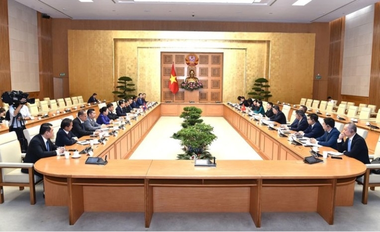 Vietnam ready to support Laos in state-owned enterprise reform